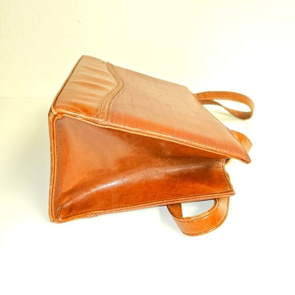 Unbranded Leather Purse with Silver Heart Accent - Picture 15 of 15